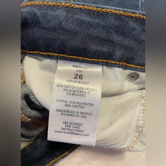 Level 99 medium wash denim pants, size 26. Excellent condition. - Picture 7 of 7